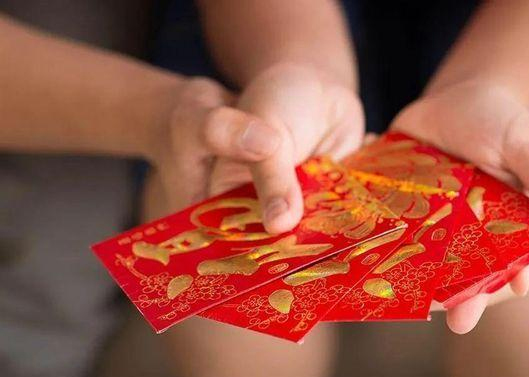 关切员工父母，为员工父母设置关切金造度